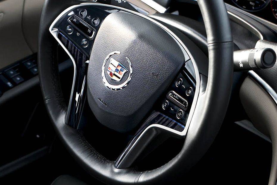 Cadillac XTS photo